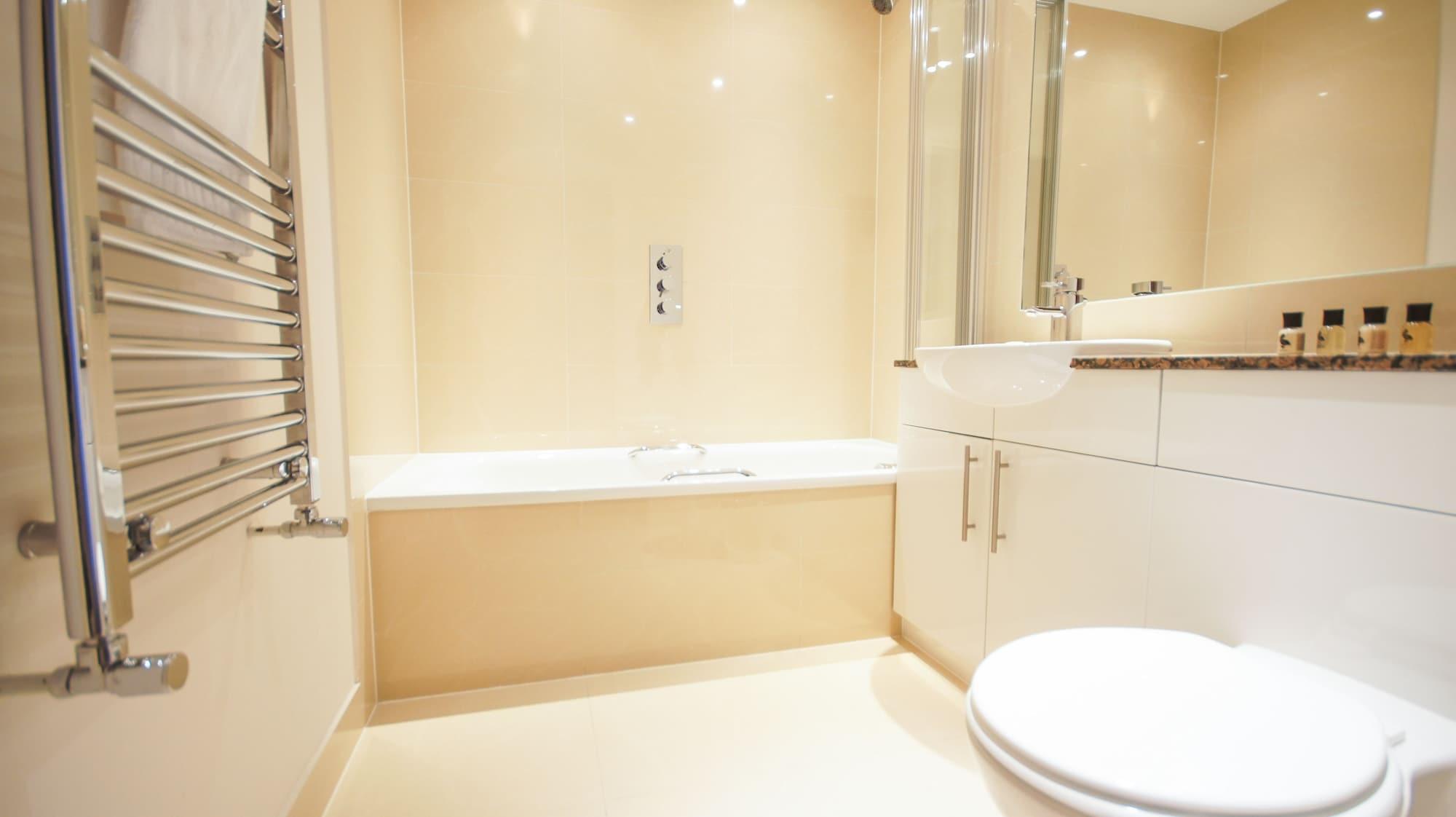 Crompton House Apartments Edgware Extérieur photo