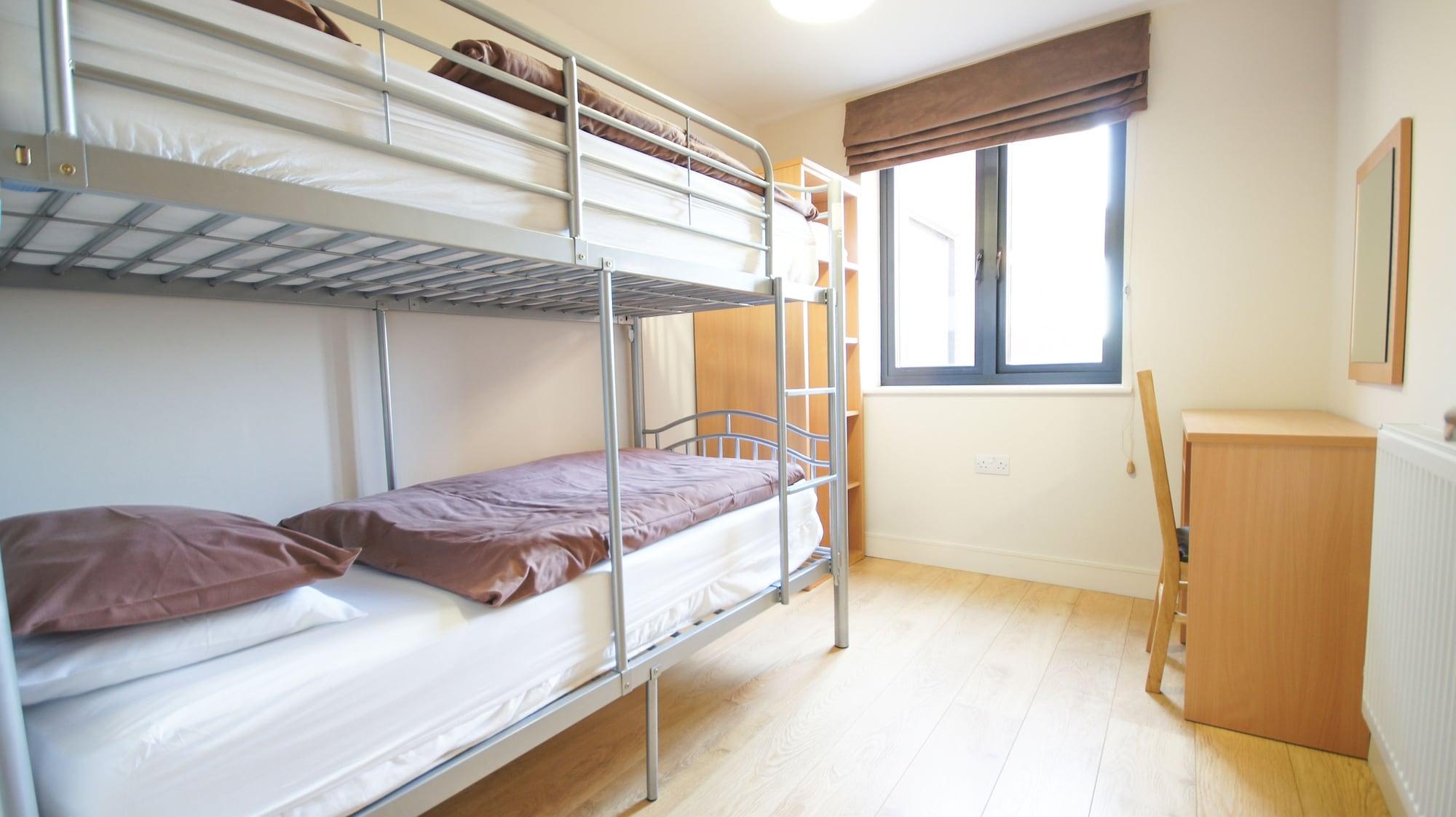 Crompton House Apartments Edgware Extérieur photo
