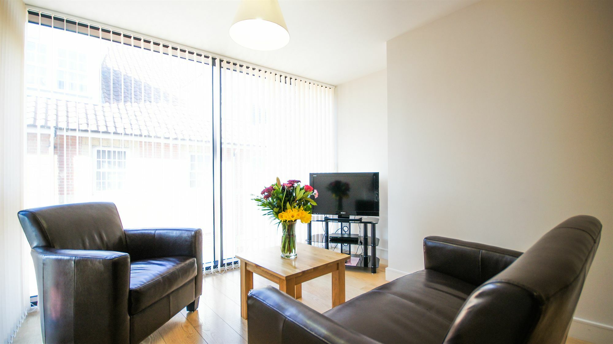 Crompton House Apartments Edgware Extérieur photo
